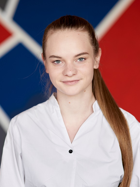 Маслакова Дарья Борисовна.